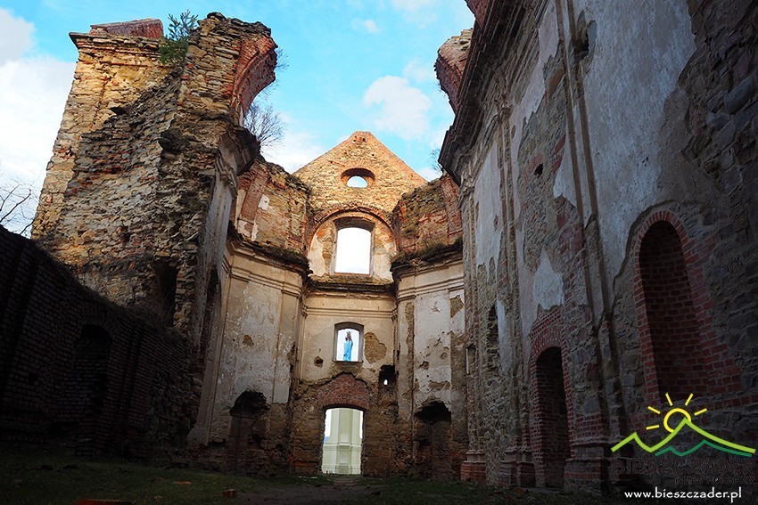ruiny-klasztoru